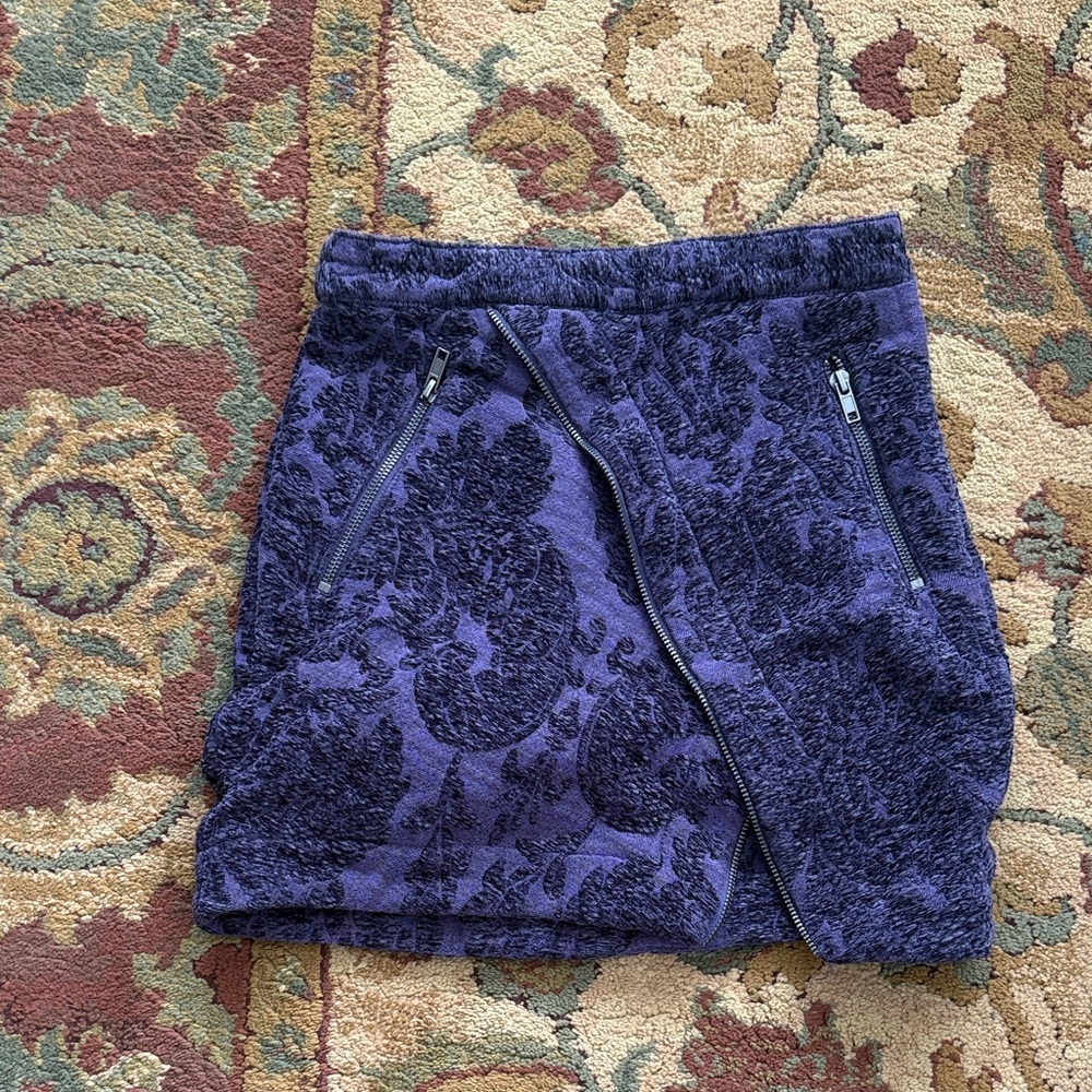 Women’s Urban Outfitters Elegant Purple Textured Skirt Size S/P